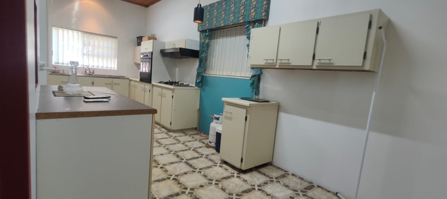 4 Bedroom Property for Sale in Newton Park Eastern Cape